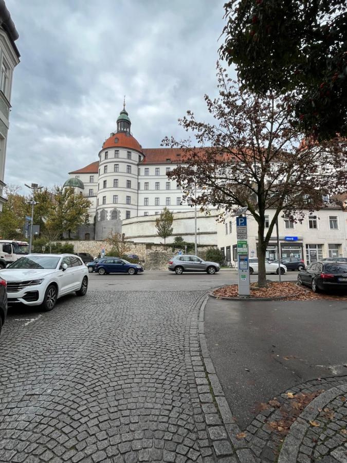 Zimmer Zum Vermieten Direkt An Der Donau Und Am Schloss نوبورغ آن دي دوناو المظهر الخارجي الصورة